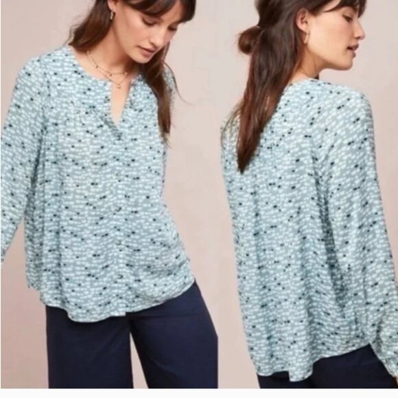 Anthropologie 24 Of 52 Conversations Glacial Gathering Polar Bear Button… - Picture 2 of 9